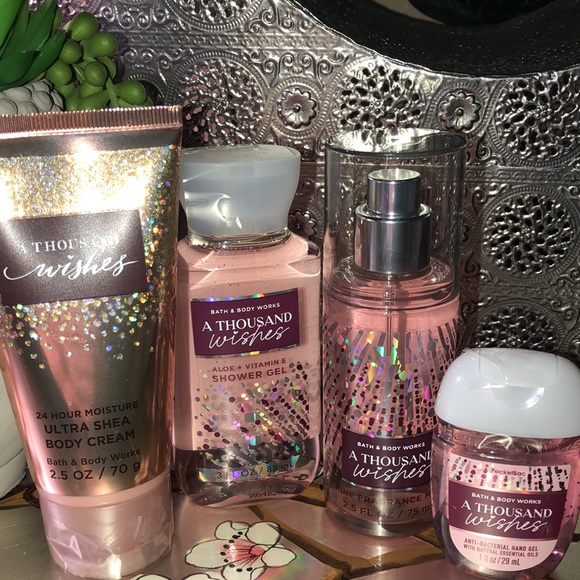 Bath and body Works A Thousand  wishes travel size gift set - Picture 2 of 3